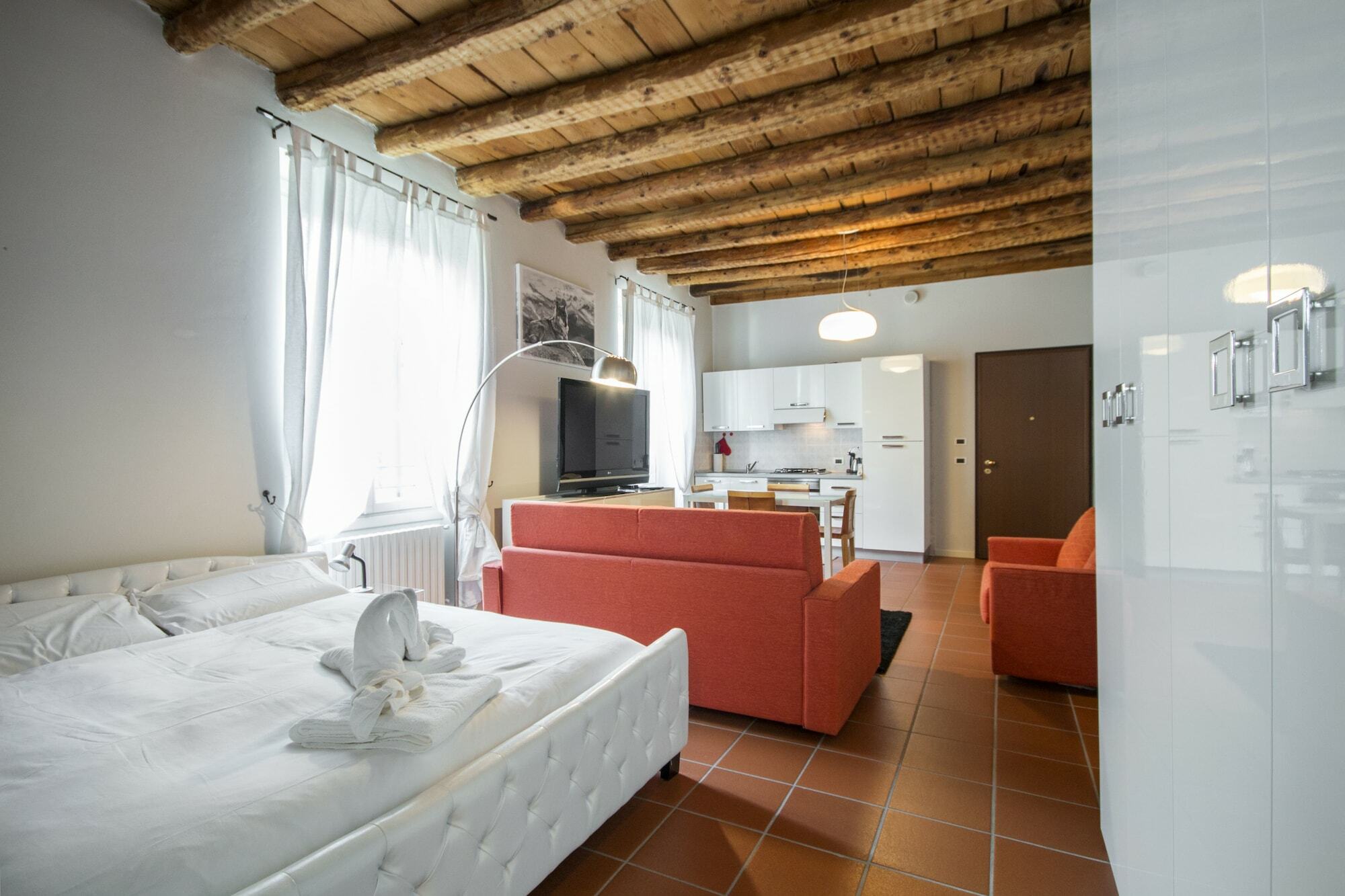 Lake Como Soleluna Apartments - By Relais Di Giada מראה חיצוני תמונה